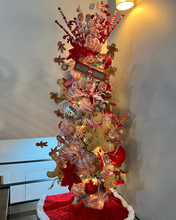 Cargar imagen en el visor de la galería, Arbolito Navideño en Renta – Estilo Merry & Bright Gingerbread Candy Slim