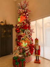 Cargar imagen en el visor de la galería, Arbolito Navideño en Renta – Estilo Neon Candy & Cascanueces