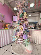 Cargar imagen en el visor de la galería, Arbolito Navideño en Renta – Estilo Candy Pastel
