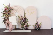 Cargar imagen en el visor de la galería, Backdrop Floral Boho con Mamparas Arco – Baby Shower Tijuana
