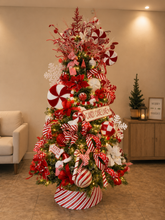 Cargar imagen en el visor de la galería, Arbolito Navideño en Renta – Estilo Candy Cane Lane

