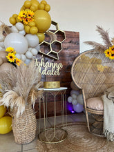 Cargar imagen en el visor de la galería, BackDrop Abeja - Baby Shower
