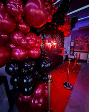 Cargar imagen en el visor de la galería, BackDrop - Hollywood VIP
